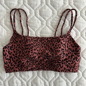 GapFit Sports Bra